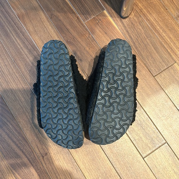 Arizona Buckle Shearling Birkenstock - Picture 3 of 5